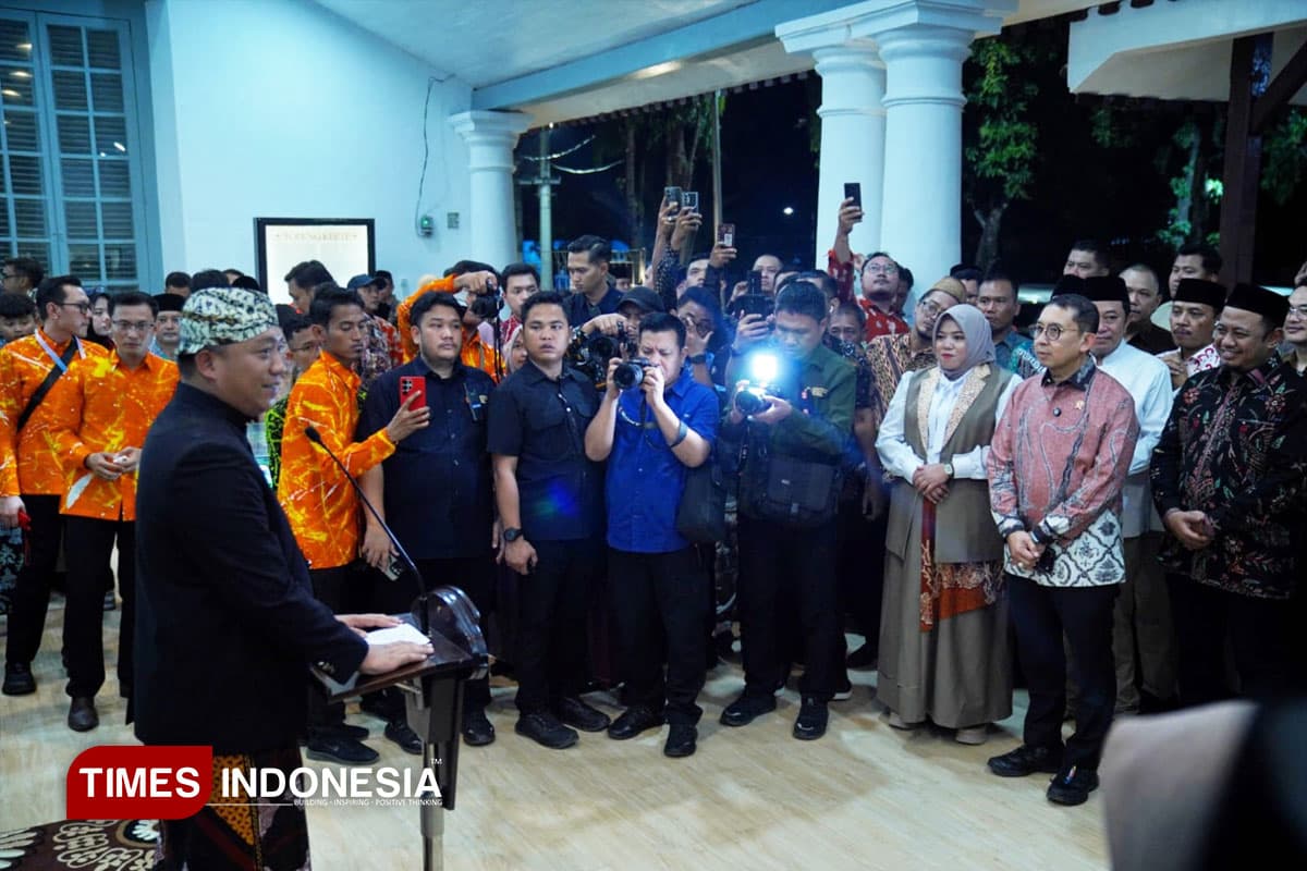 Nguri-Uri Sejarah, Menteri Fadli Zon dan Bupati Mas Rio Resmikan Pendopo Pete Alos