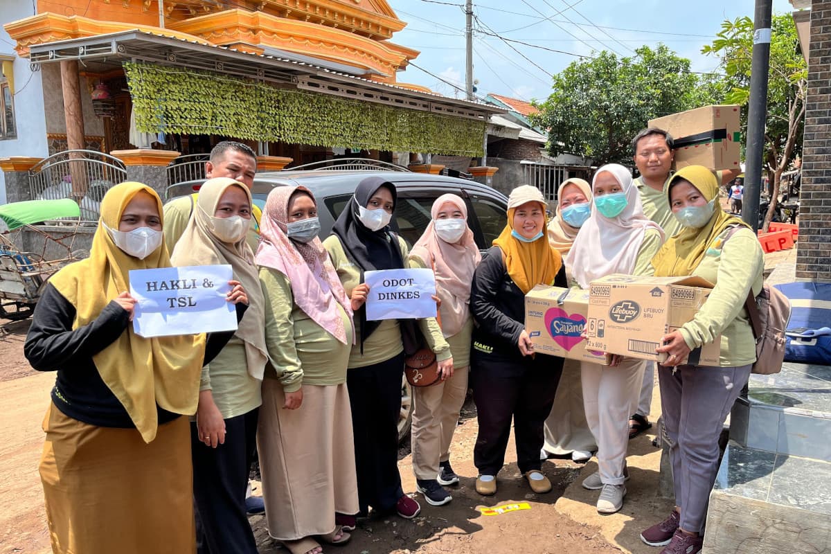FKS, HAKLI, dan Dinkes Situbondo Gelontorkan Bantuan untuk Korban Banjir